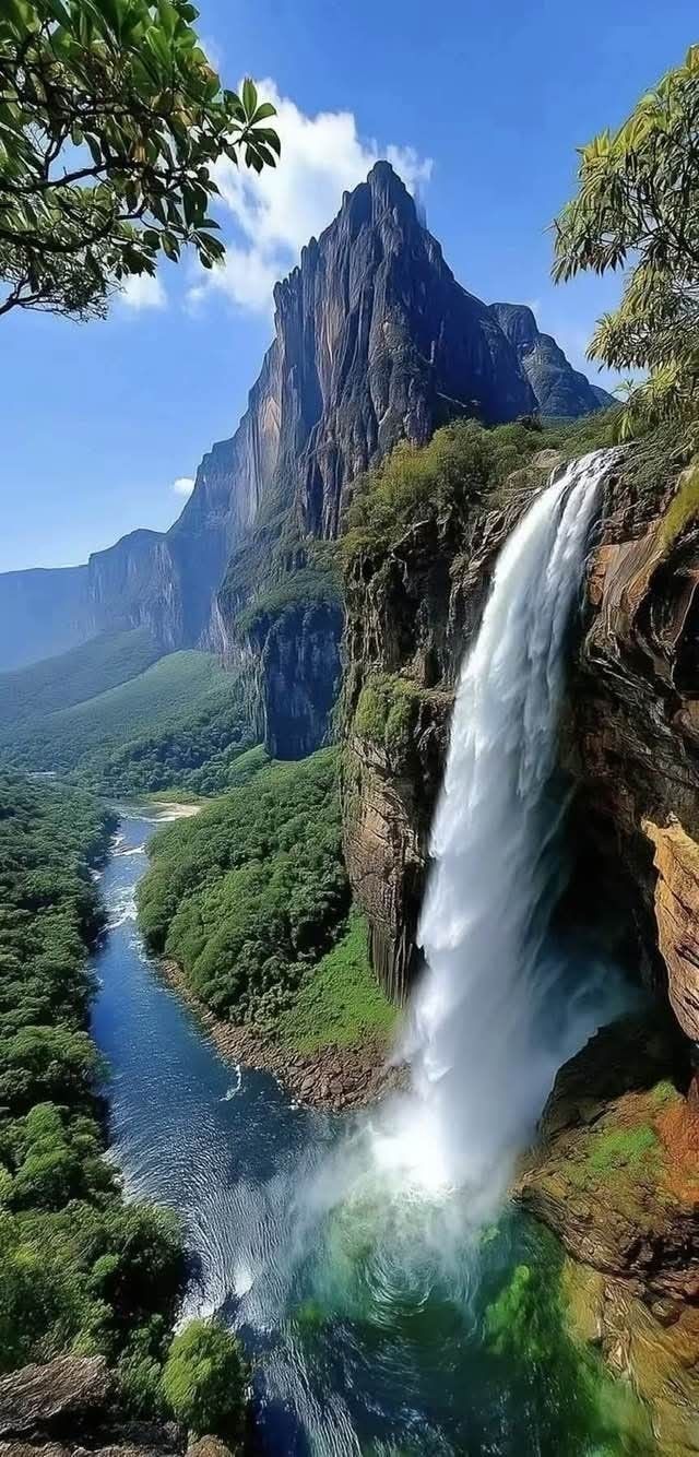 Sobre Vuelo Salto Angel